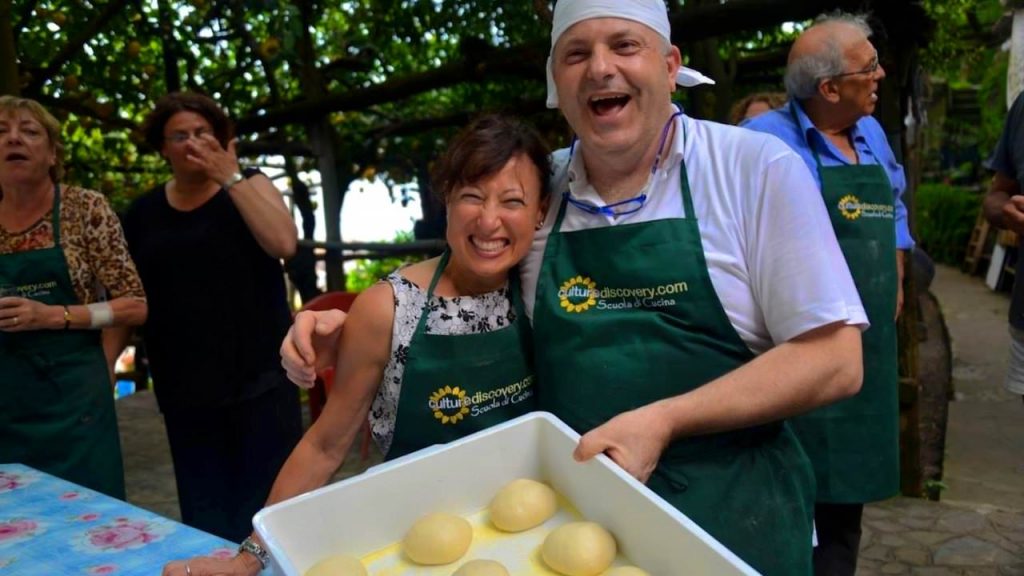 Make pizza from scratch in Amalfi